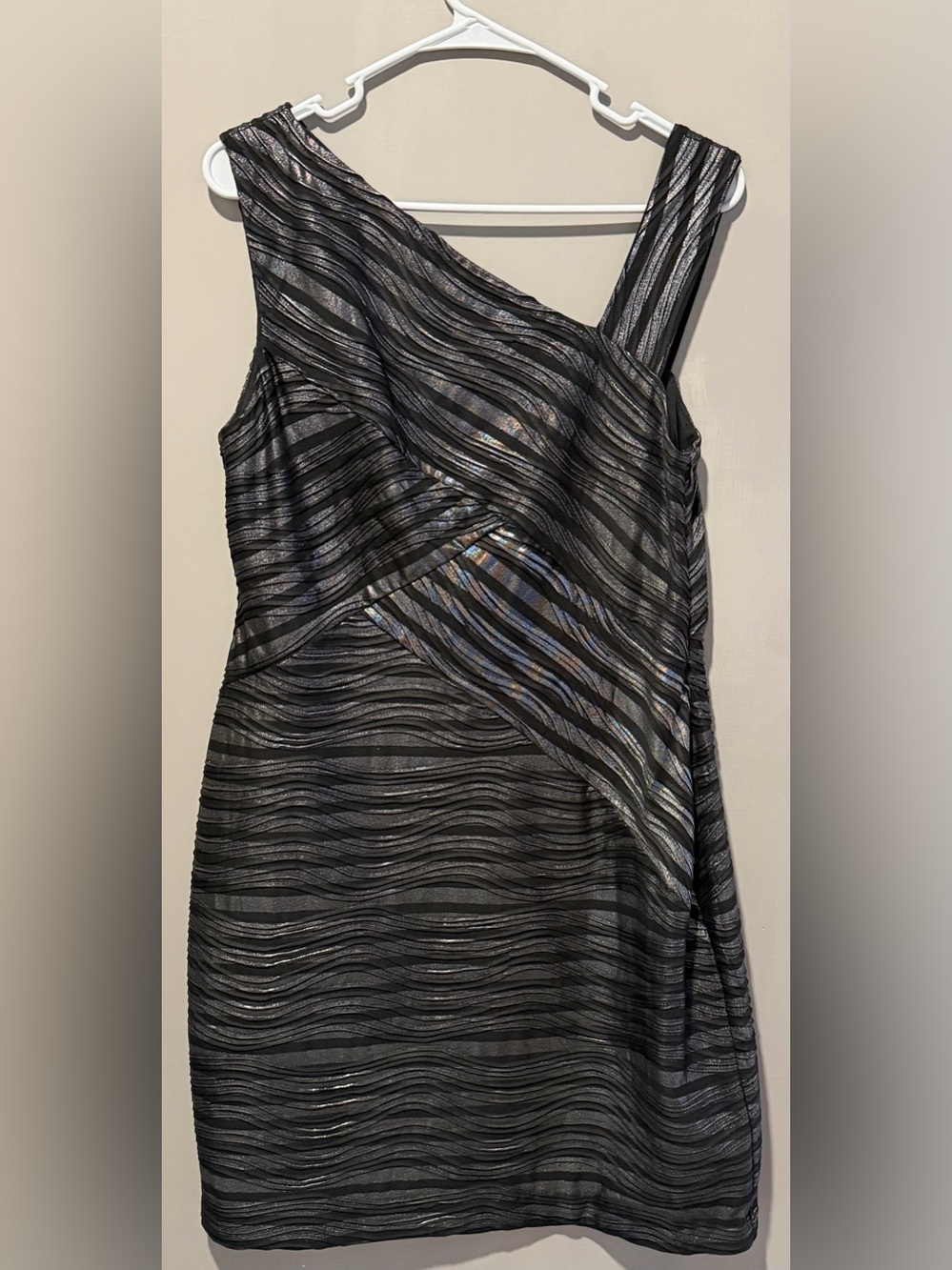 SIGNATURE BY ROBBIE BEE black with silver accents striped short dress size 12